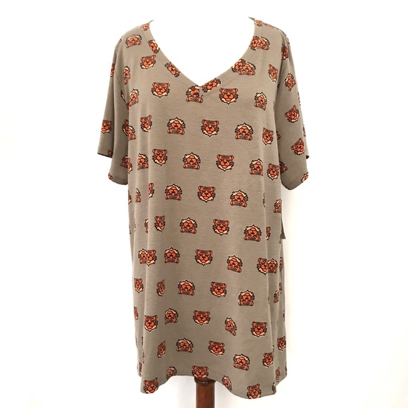 LuLaRoe Tops - LuLaRoe V-Neck Christy T Tiger Print NEW
